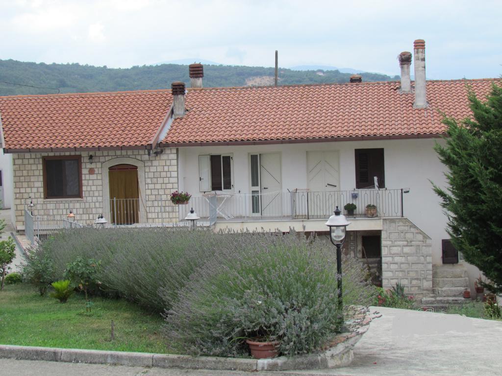 B&B Il Gheppio Campolattaro Extérieur photo